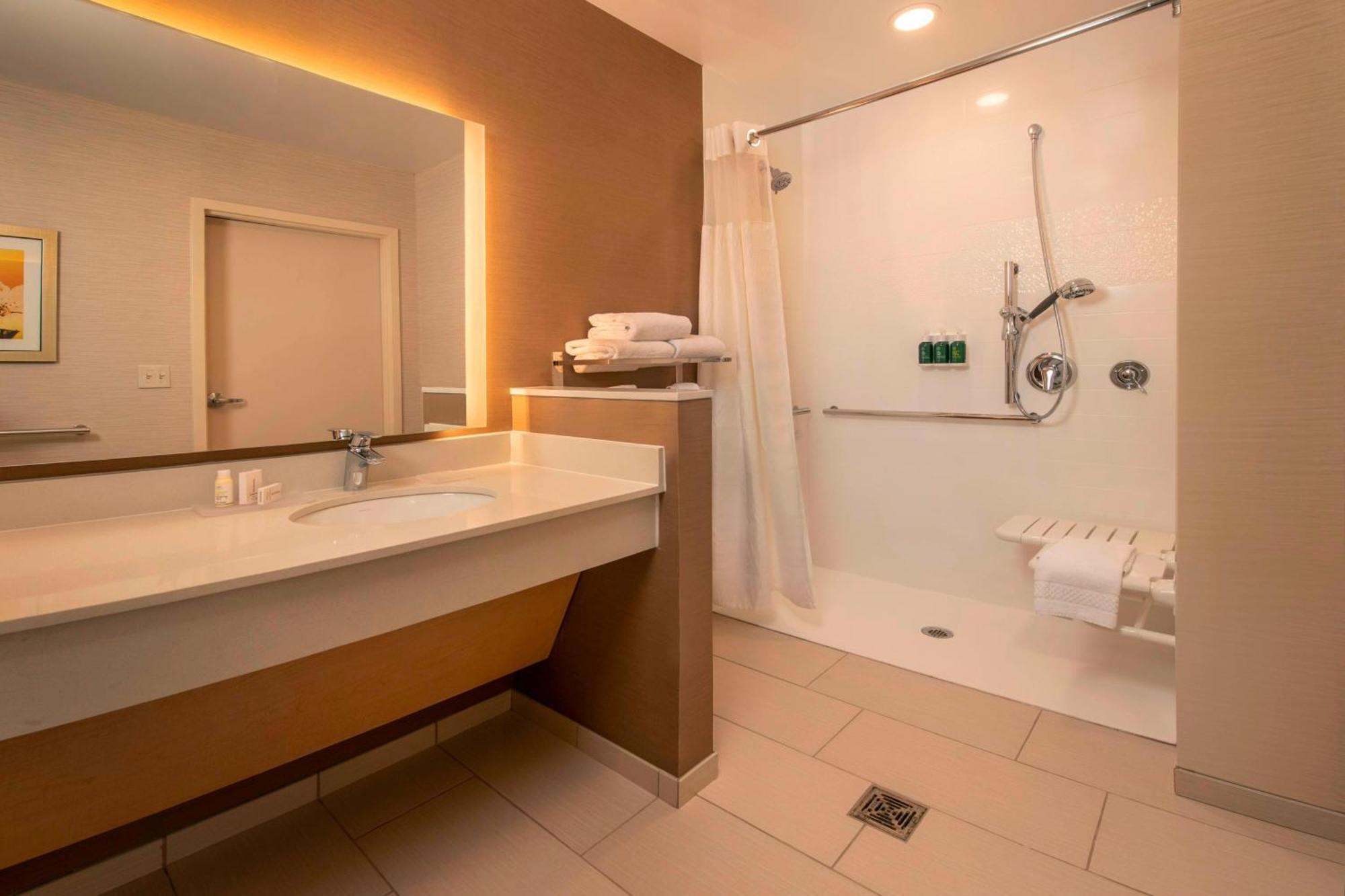 Fairfield Inn & Suites By Marriott Harrisburg International Airport Middletown  Екстериор снимка