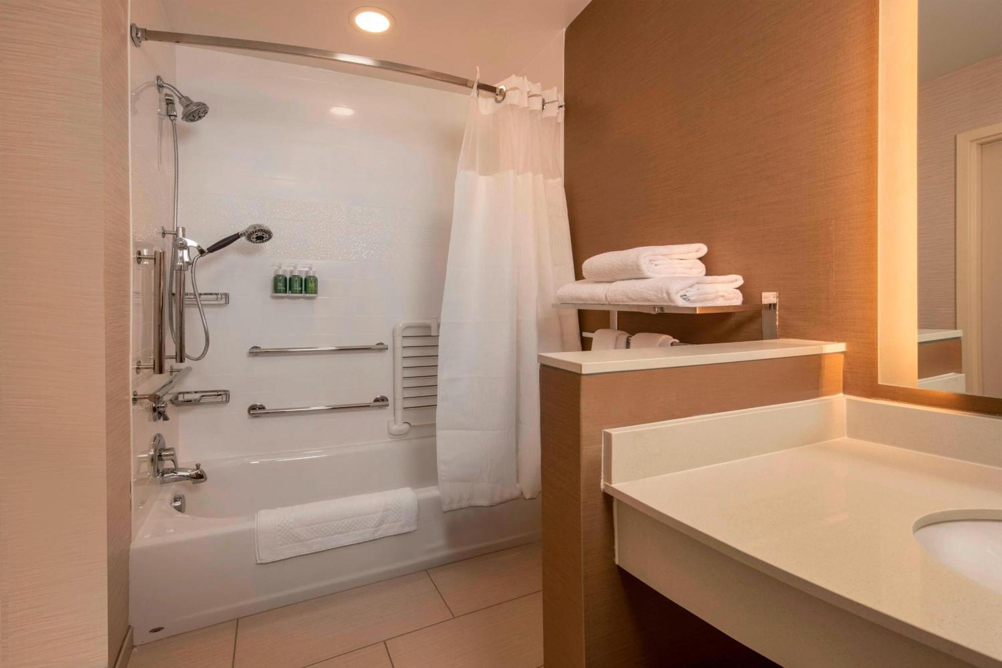 Fairfield Inn & Suites By Marriott Harrisburg International Airport Middletown  Екстериор снимка